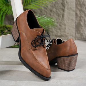 รองเท้าหนังทรงเรโทรแบบสวม รุ่นใหม่สำหรับฤดูใบไม้ผลิ ไซส์ใหญ่ หัวแหลม แบบผูกเชือก สไตล์อังกฤษ รองเท้าส้นสูงสำหรับผู้หญิง ไซส์ 43 - Product Image 4