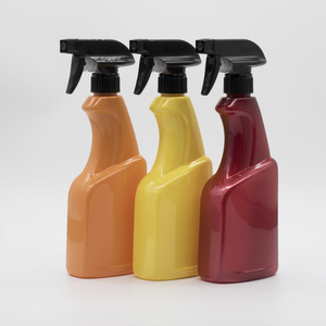 Botellas pulverizadoras de plástico negro de 500 ml con gatillo, pulverizador manual de compresión de aire, botella pulverizadora vacía <span class=keywords><strong>para</strong></span> riego del hogar y jardín, 16 oz - Product Image 1