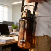 Bouteilles d'eau en plastique Longstar OEM 2,5 L écologiques sans BPA, étanches, avec corde, pour la randonnée, le camping et la motivation (boisson directe)