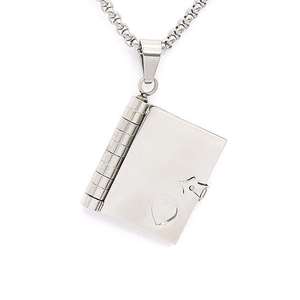 Collar con Medallón de Libro Wiccano Personalizado 2026, Joyería de Acero Inoxidable Plateado con Hechizo de Amor para Mujer - Product Image 3