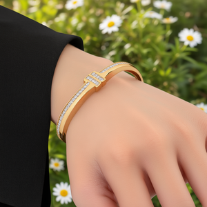 กำไลข้อมือแฟชั่น สแตนเลสสตีล 316L ชุบทอง PVD ประดับเพชร สำหรับผู้หญิง - Product Image 3