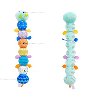 Juguetes de Peluche para Bebés: Oruga Sensorial Musical Personalizada con Sonajero y Rango de Sonido, para Tiempo Boca Abajo, con Regla - Product Image 5