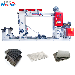 Machine <span class=keywords><strong>de</strong></span> collage automatique <span class=keywords><strong>à</strong></span> noyau en nid d'abeille en aluminium pour une ligne <span class=keywords><strong>de</strong></span> production <span class=keywords><strong>de</strong></span> collage uniforme <span class=keywords><strong>de</strong></span> tôles - Product Image 2