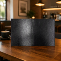 Porte-menu A4 en similicuir noir froissé, couverture plate double face pour restaurants, cafés, hôtels avec logo personnalisé en relief