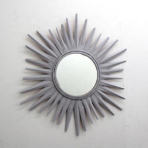 Cadre de miroir de décoration murale en fer et verre brillamment conçu à un prix fabricant abordable. - Product Image 2