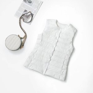 2025 nouveau <span class=keywords><strong>gilet</strong></span> léger pour femmes coréen décontracté <span class=keywords><strong>sans</strong></span> manches veste <span class=keywords><strong>sans</strong></span> col conception coupe ajustée pour l'automne hiver vêtements d'extérieur - Product Image 5