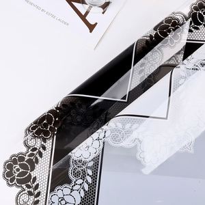 Papier d'emballage pour bouquet de fleurs en plastique OPP imperméable de luxe 2024, design en dentelle, 58*58 cm, pour fleuriste - Product Image 4
