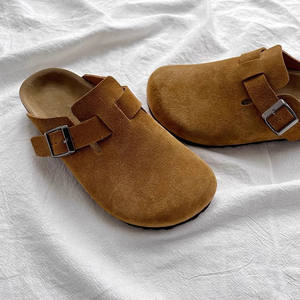 Sabots et mules unisexe de luxe en cuir véritable Mules Femme sportif léger sabots souples avec style à enfiler pour hommes et femmes - Product Image 4