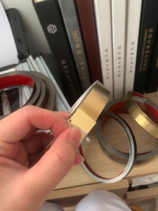 Patti decorativo de tira plana de color PVD de acero inoxidable 201 con respaldo autoadhesivo para decoración de paredes - Product Image 3