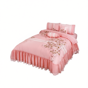 Set Copripiumino Antonietta Matrimoniale con Ricami Floreali Stile Principessa in Cotone per Uso Domestico - Product Image 1