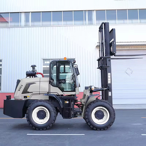 耐用的 3 吨全地形柴油叉车 4WD 农业液压农用叉车 - Product Image 3