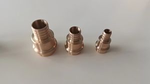 Conector en X de Latón PEX-B de 1/2 Pulgada Adaptador de Presión - Product Image 2