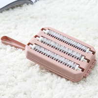 FF6176 Brosse anti-peluches manuelle portable à long manche, rouleau pour poils d'animaux, grattoir anti-poussière, brosse de nettoyage pour tapis