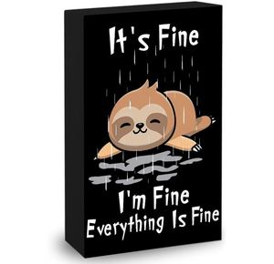 Regali Personalizzati con Bradipo per Donne, Accessori da Scrivania con Bradipo, Scritta 'It's Fine I'm Fine' in Scatola di Legno, Decorazione da Ufficio Divertente e Positiva - Product Image 1