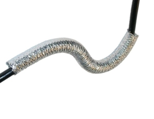 <span class=keywords><strong>Manchon</strong></span> en fibre de verre avec feuille d'aluminium 550 ° C |   Bouclier thermique d'échappement |   Taille personnalisée pour tuyau hydraulique automobile - Product Image 4