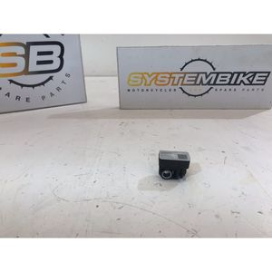 Étriers de frein avant KTM compatibles avec 1290 Super Duke GT R 2014-2023 et 690 Duke R 2013-2017 - Product Image 1