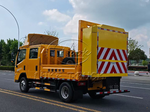 Urban Expressway Work Zone Protection Truck FOTON 80km/h Crash Cushion Truck Mounted Attenuator Buffer Vehicle - Product Image 4