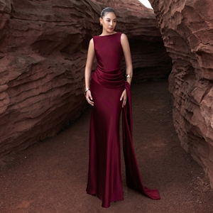 Robe <span class=keywords><strong>de</strong></span> soirée <span class=keywords><strong>de</strong></span> luxe en satin bordeaux dos nu pour femme, robe <span class=keywords><strong>de</strong></span> soirée drapée longue plissée avec empiècements, couleur rouge <span class=keywords><strong>vin</strong></span> naturel et sexy - Product Image 2