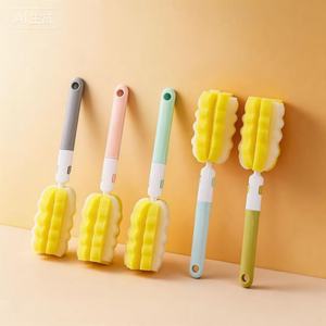 Tête de brosse en éponge remplaçable pour le nettoyage des biberons et le lavage des tasses, avec éponge douce jaune et poignée colorée - Product Image 1