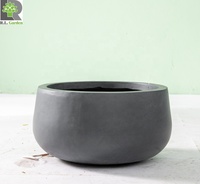 Pot Bunga Modern Berlapis Serat Alami/Beton Ukuran Sedang, Matte, Dekoratif untuk Hotel, Rumah, Taman, Kantor, Indoor & Outdoor