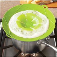 Couvercle en silicone anti-débordement de <span class=keywords><strong>26</strong></span> <span class=keywords><strong>cm</strong></span>, résistant aux hautes températures, anti-éclaboussures et anti-poussière pour casseroles et ustensiles de cuisine - Vente en gros - Product Image 2