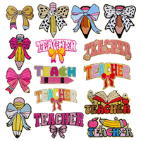 Patchs thermocollants en chenille pour la rentrée scolaire : Cadeaux d'appréciation pour les enseignants – Motifs crayon, nœud, livre, pomme brodés pour vêtements