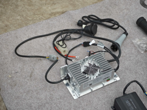 Bajaj RE Kit motore 5KW 72V DC tre ruote elettrico Kit di conversione di risciò soluzioni per veicoli elettrici intelligenti - Product Image 5