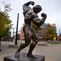 A grandezza naturale bronzo famoso nudo maschio Arnold Schwarzenegger statua forte uomo scultura