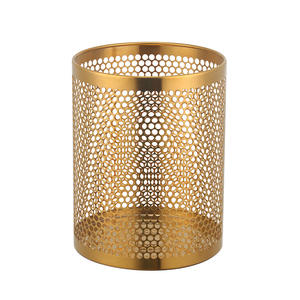 <span class=keywords><strong>Cubo</strong></span> de <span class=keywords><strong>Basura</strong></span> de Acero Inoxidable con <span class=keywords><strong>Pedal</strong></span>, Estilo Elegante, Capacidad de 4L, Ideal para Apartamentos Modernos, Estudios y Espacios Pequeños - Product Image 1