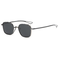 Nouvelles Lunettes de Soleil Polarisées en Titane Pur pour Hommes, Tendance Mode, Protection UV400, Idéales pour la Conduite et les Activités de Plein Air, Vente en Gros