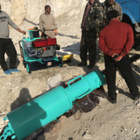 Vente directe d'usine, machine à fendre la pierre, entraînée par une excavatrice, fendeuse de roche hydraulique de grande puissance