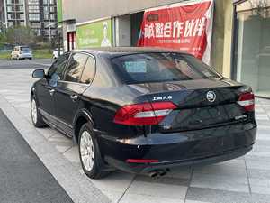 2013 <span class=keywords><strong>Skoda</strong></span> Superb 1.4T Turbo essence voiture conduite à gauche toit ouvrant sièges en cuir caméra arrière pour adultes R16 taille de pneu stock foncé - Product Image 4