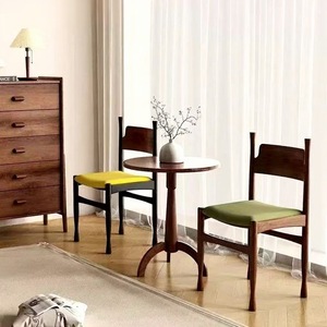 Silla de Comedor Moderna de Madera Maciza con Tapicería de Microfibra para Hogar, Bar, Banquete y Restaurante - Product Image 1