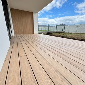 Piastrelle <span class=keywords><strong>per</strong></span> Decking antiscivolo moderne impermeabili in <span class=keywords><strong>legno</strong></span> composito <span class=keywords><strong>per</strong></span> <span class=keywords><strong>Patio</strong></span> esterno <span class=keywords><strong>giardino</strong></span> terrazza spazzolata finitura venatura del <span class=keywords><strong>legno</strong></span> - Product Image 5