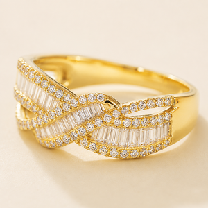 Anello con Linee Geometriche per Donne, Gioiello da Dito Elegante e di Lusso alla Moda - Product Image 6