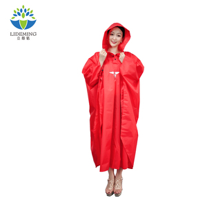 2025ผ้าไนลอนสีแดงกันฝนกันน้ำสำหรับเสื้อปอนโชดีไซน์แบบเชือกยาวแบบพกพาออกแบบโลโก้ได้ตามต้องการ - Product Image 2