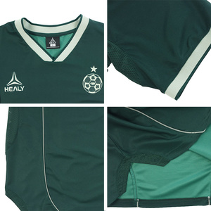 Ensembles de maillots de football personnalisés, style rétro, respirants, légers, teints dans la masse, extensibles et à séchage rapide, unisexes, pour l'été - Product Image 4