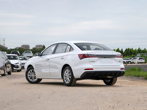 Roewe I5 2026 1.5L CVT Édition Luxe 809 Parfait pour les déplacements quotidiens en ville et les voyages en famille. - Product Image 5