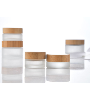Ventes en gros d'usine de pots en verre, pots pour crème pour le visage, pots pour produits de soin de la peau, pot à crème noir givré avec couvercle en bambou - Product Image 4