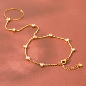 Pulsera de dedo de acero inoxidable chapada en oro de 18 quilates con circonita brillante, cadena de mano con corazón de acero inoxidable que no se desvanece, joyería para mujer - Product Image 3