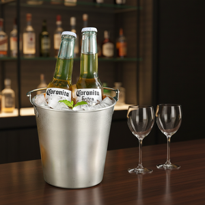 Cubitera Pequeña de Acero Inoxidable de Aspecto Elegante para Decoración de Banquetes y Bodas de Hotel - Product Image 1