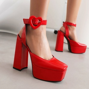 Sandales à talons compensés en forme de cœur, grande taille 48, à bout carré, plateforme haute, chaussures habillées pour femmes - Product Image 4