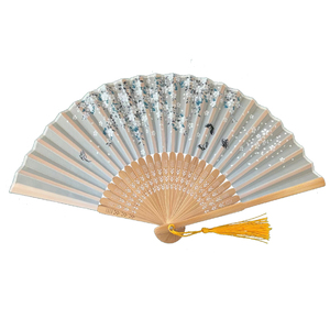 Éventail pliant en soie de style vintage chinois motif <span class=keywords><strong>japonais</strong></span> <span class=keywords><strong>Cadeau</strong></span> artisanal de décoration de la maison Ornements de fête <span class=keywords><strong>Cadeau</strong></span> d'éventail de main de danse 1 pièce - Product Image 4