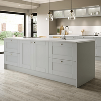 Meubles de cuisine modulaires gris pâle en bois massif pour la décoration intérieure au design moderne