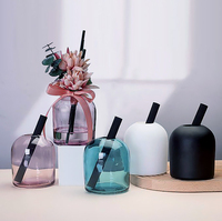 Bouteille vide de diffuseur de roseau de luxe blanc d'arôme de luxe 200ml bouteille de diffuseur de parfum de parfum coloré noir avec des bâtons épais