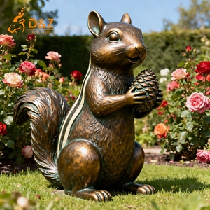 Statue de chipmunk en bronze D&Z Art Group, figurine d'animal artisanale pour la décoration de jardin, de maison, de bureau ou d'extérieur - Product Image 1