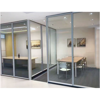 Mampara de Vidrio Moderna para Oficina Graki, Marco de Aluminio, Aislamiento Acústico de 45dB, Diseño Duradero, 90mm de Grosor, Ecológica, para Escuelas