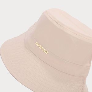 Chapeaux Bob en Cuir Brodés avec Étiquette Lettre pour Hommes et Femmes – Idéaux pour l'Été, les Sports de Plein Air, la Pêche, les Voyages et le Quotidien – Respirants - Product Image 6