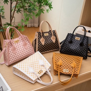 กระเป๋าถือสะพายข้างผู้หญิงแบรนด์หรูแฟชั่นขายส่งขนาดเล็ก - Product Image 1