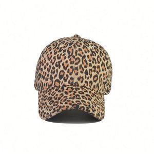 Casquette de baseball tendance en daim végétalien imprimé léopard pour femme, collection Printemps-Été, idéale pour la protection solaire et les activités sportives en extérieur - Product Image 2